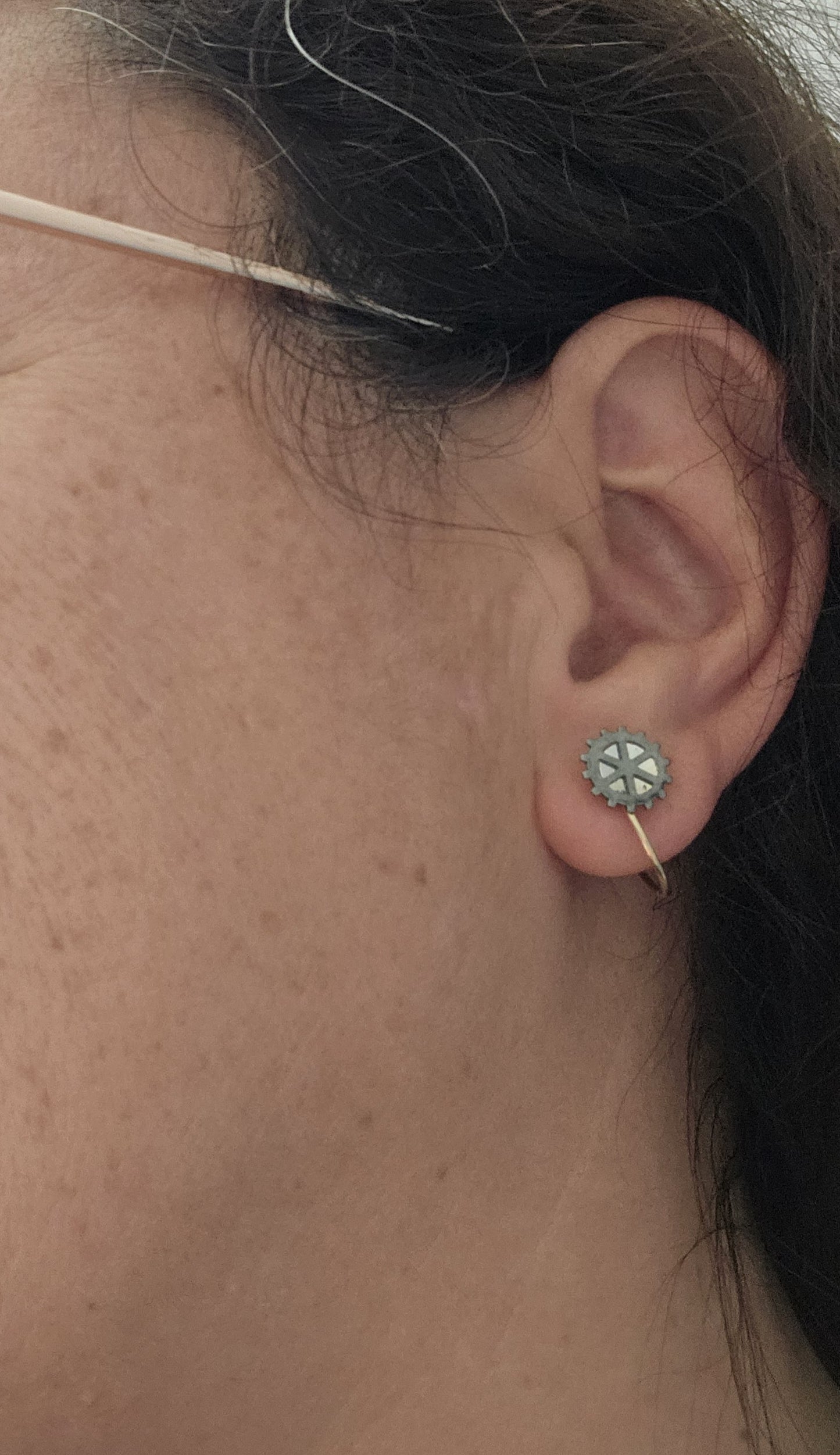Clou d'oreille, Roue du temps
